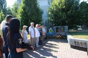З нагоди Дня скорботи і вшанування пам’яті жертв війни В Україні відбулося покладання квітів