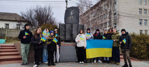Схиляємо голови перед світлою памʼяттю Героїв Небесної Сотні