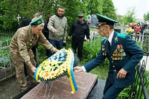 У День пам’яті та примирення вшанували воїнів і мирних жителів, які загинули під час Другої світової війни