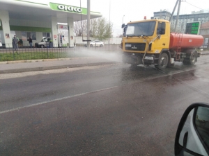 Санітарна обробка дорожньої інфраструктури міста Борисполя