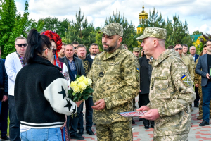 У Борисполі родинам захисників вручили відзнаки