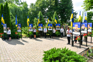Робота у Рогозові: відкриття Алеї Героїв та особистий прийом громадян