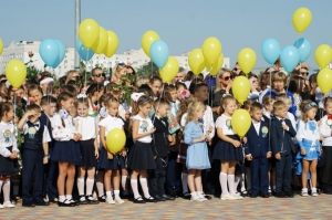 У всіх освітніх закладах міста Борисполя відбулися святкові лінійки, приурочені до початку нового навчального року