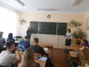 У навчальних закладах міста вшанували  Героїв Крут