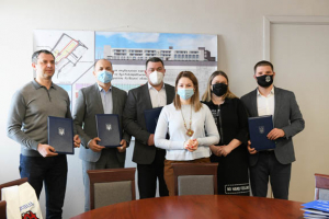 Будівництво нового лікувального корпусу: п’ять територіальних громад підписали Договір про співробітництво