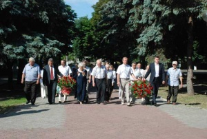 День Скорботи і вшанування пам’яті жертв війни в Україні