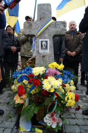 ВШАНУВАЛИ ПАМ'ЯТЬ В'ЯЧЕСЛАВА ЧОРНОВОЛА