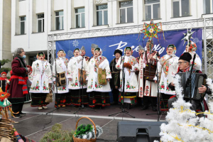 «Калейдоскоп Різдвяних свят» на Європейській площі