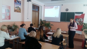 Вчителі англійської мови обговорили актуальні питання під час семінару