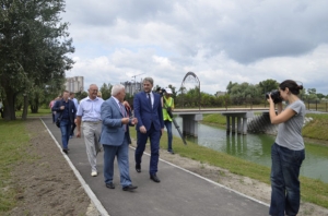 Голова Київської ОДА взяв участь у Всеукраїнській науково-практичній конференції "Духовність - шлях до майбутнього" та висадив дерева на Олесницькому озері